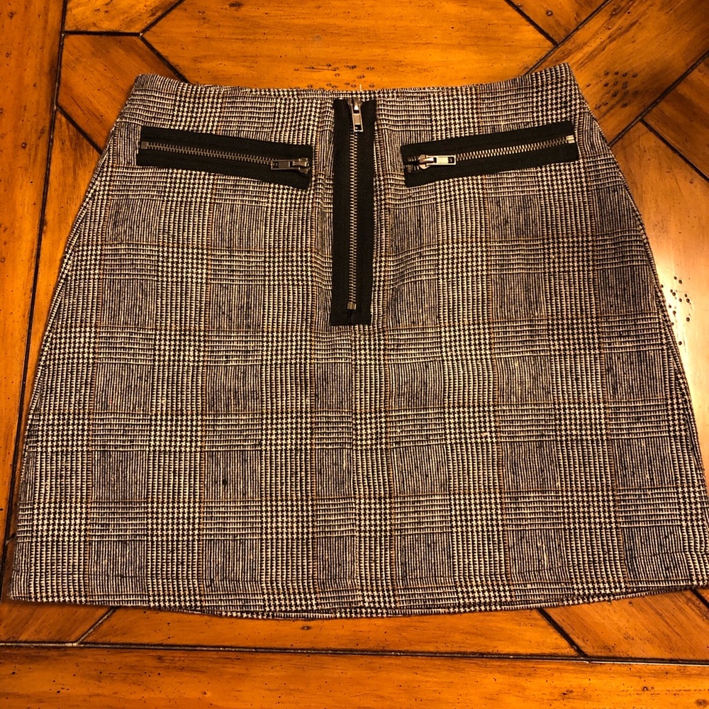 LF Seek Plaid Zip Up skirt